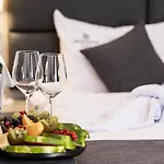 Jurajski Krysztal 酒店
