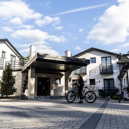 Jurajski Krysztal 4*